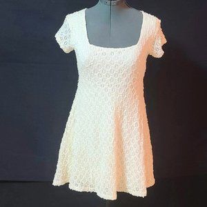 Cream Lace Dress (Small)